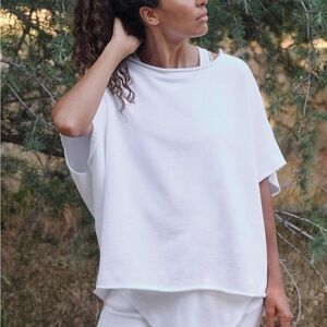 FRANK & EILEEN Olive White Capelet